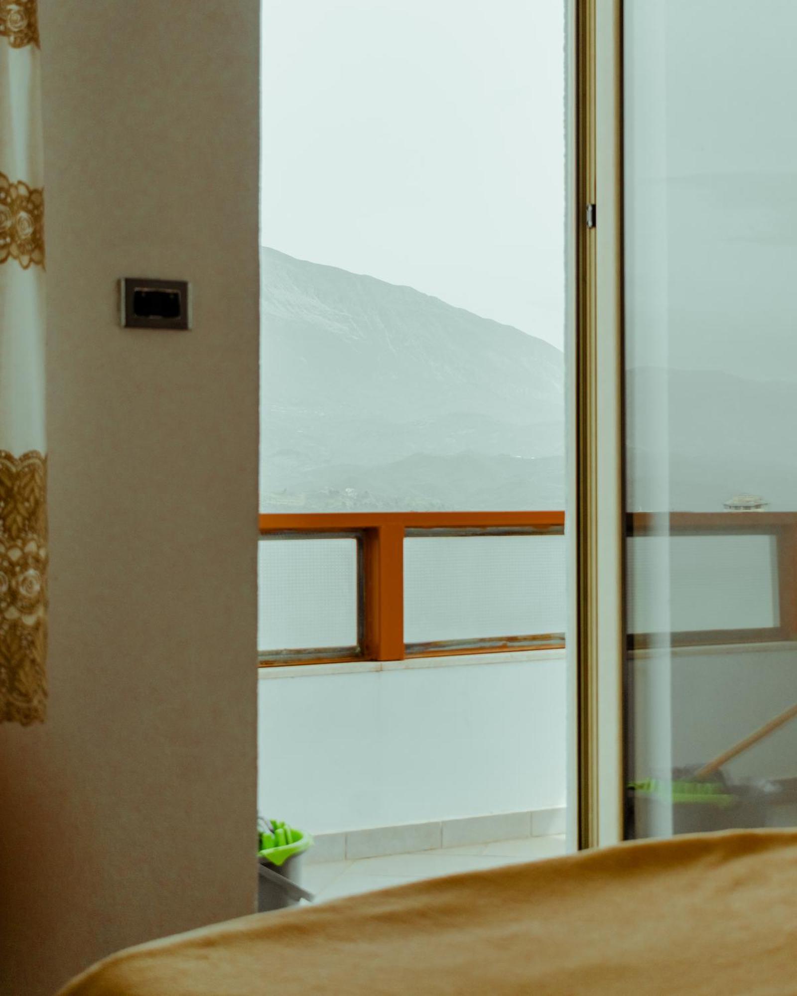 Guesthouse Shtino Gjirokastër Dış mekan fotoğraf
